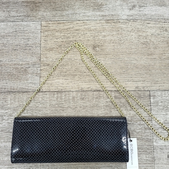 BCBG Generation Carlie Crossbody Clutch Black Print Nwt - Picture 3 of 8